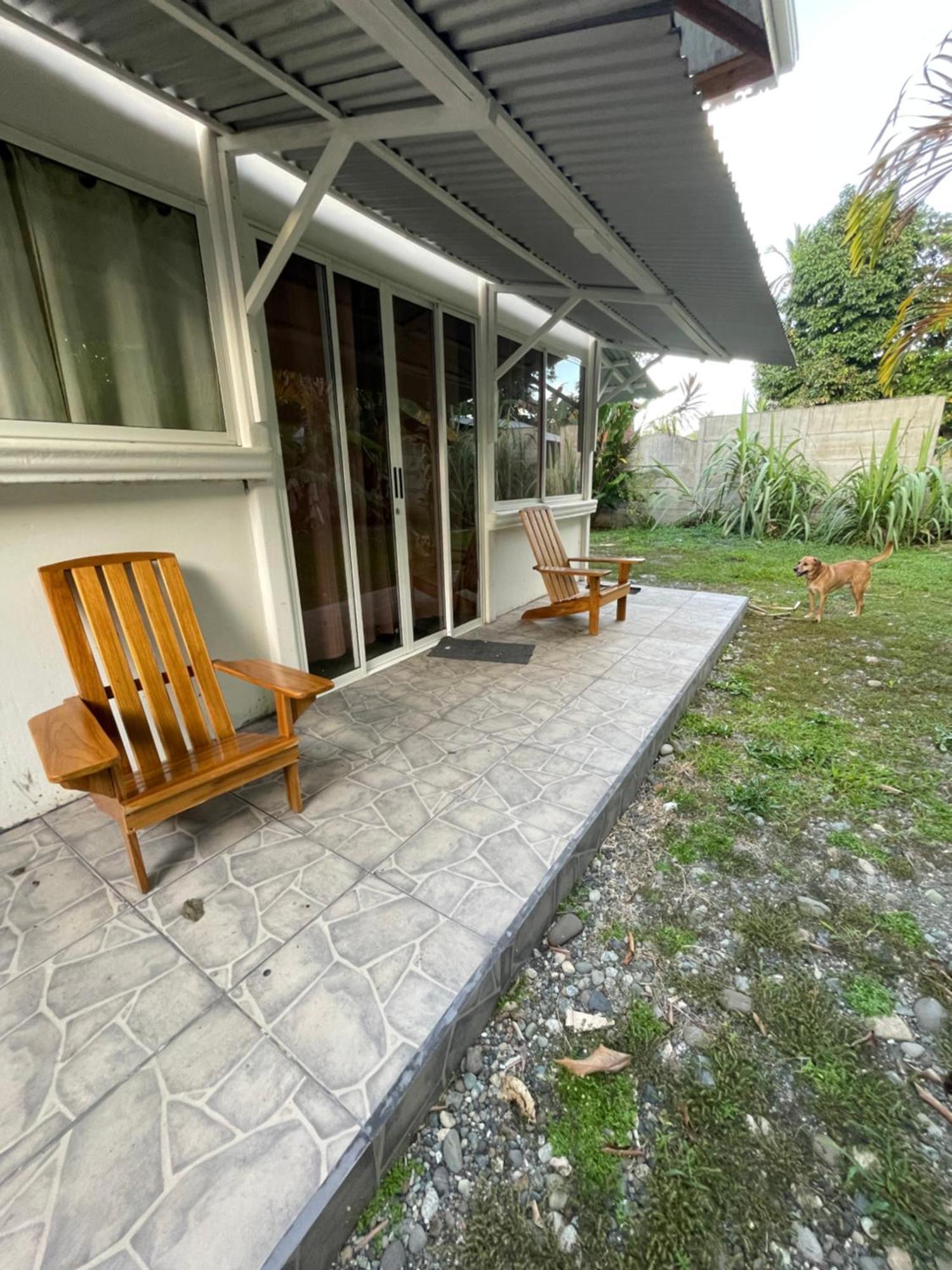 Casa Blanca Beachfront House With Shared Pool Access Pangea Lodge Manzanillo  Εξωτερικό φωτογραφία