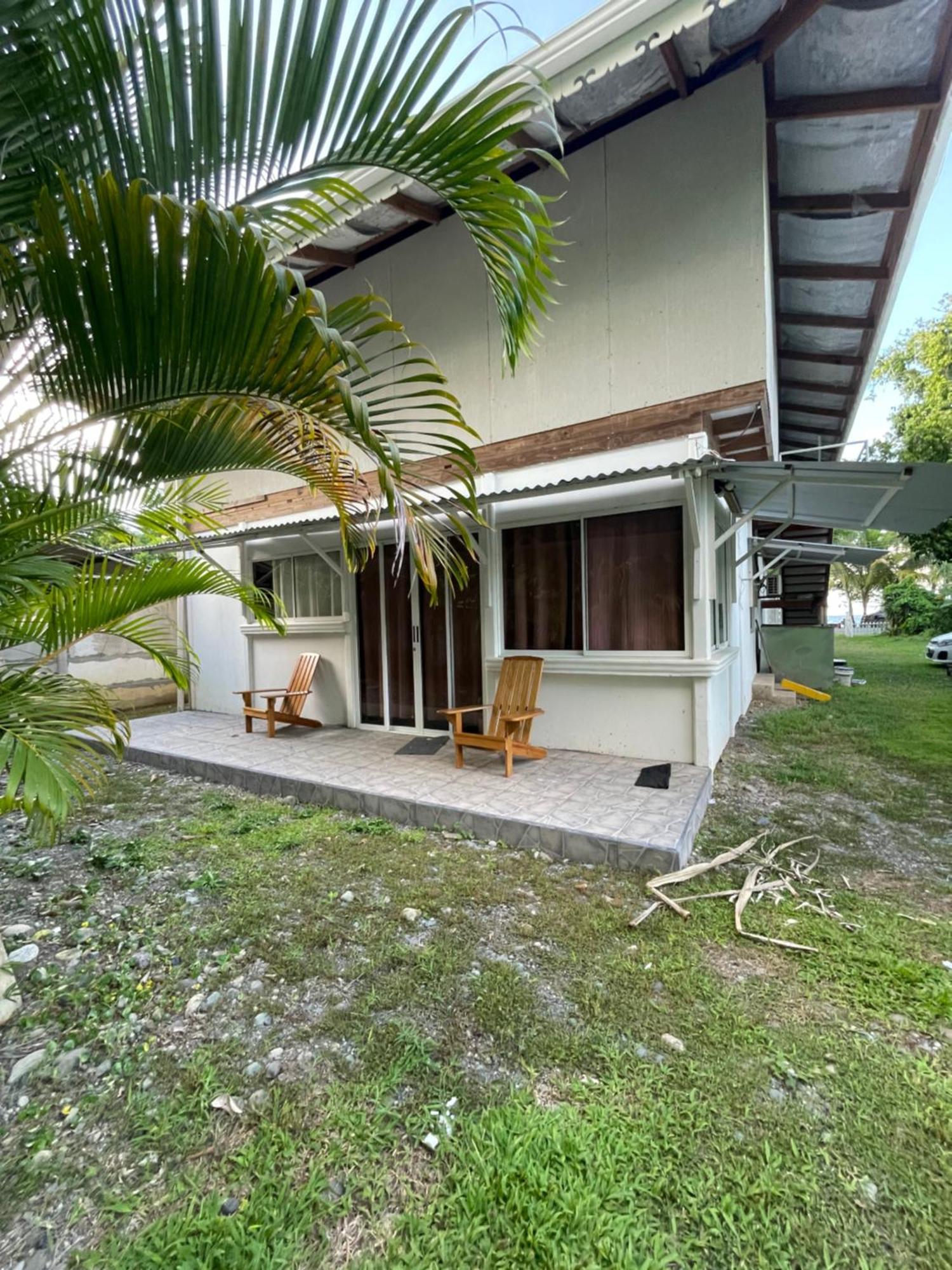 Casa Blanca Beachfront House With Shared Pool Access Pangea Lodge Manzanillo  Εξωτερικό φωτογραφία