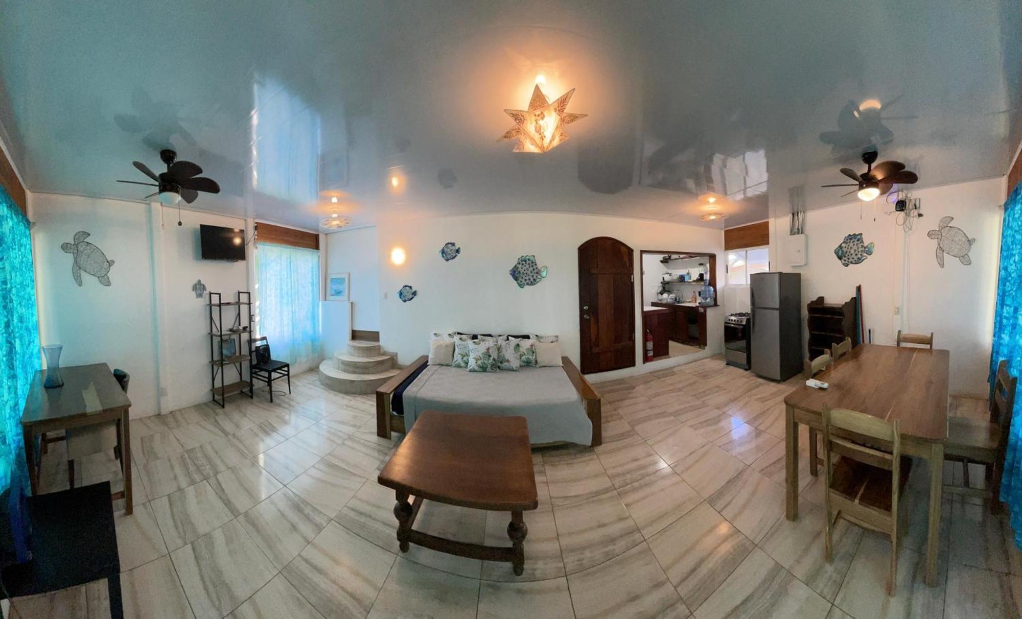 Casa Blanca Beachfront House With Shared Pool Access Pangea Lodge Manzanillo  Εξωτερικό φωτογραφία